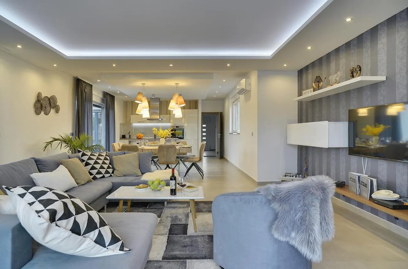 Villa Una In Pula With Heated Pool And Whirlpool 0*,  Hırvatistan